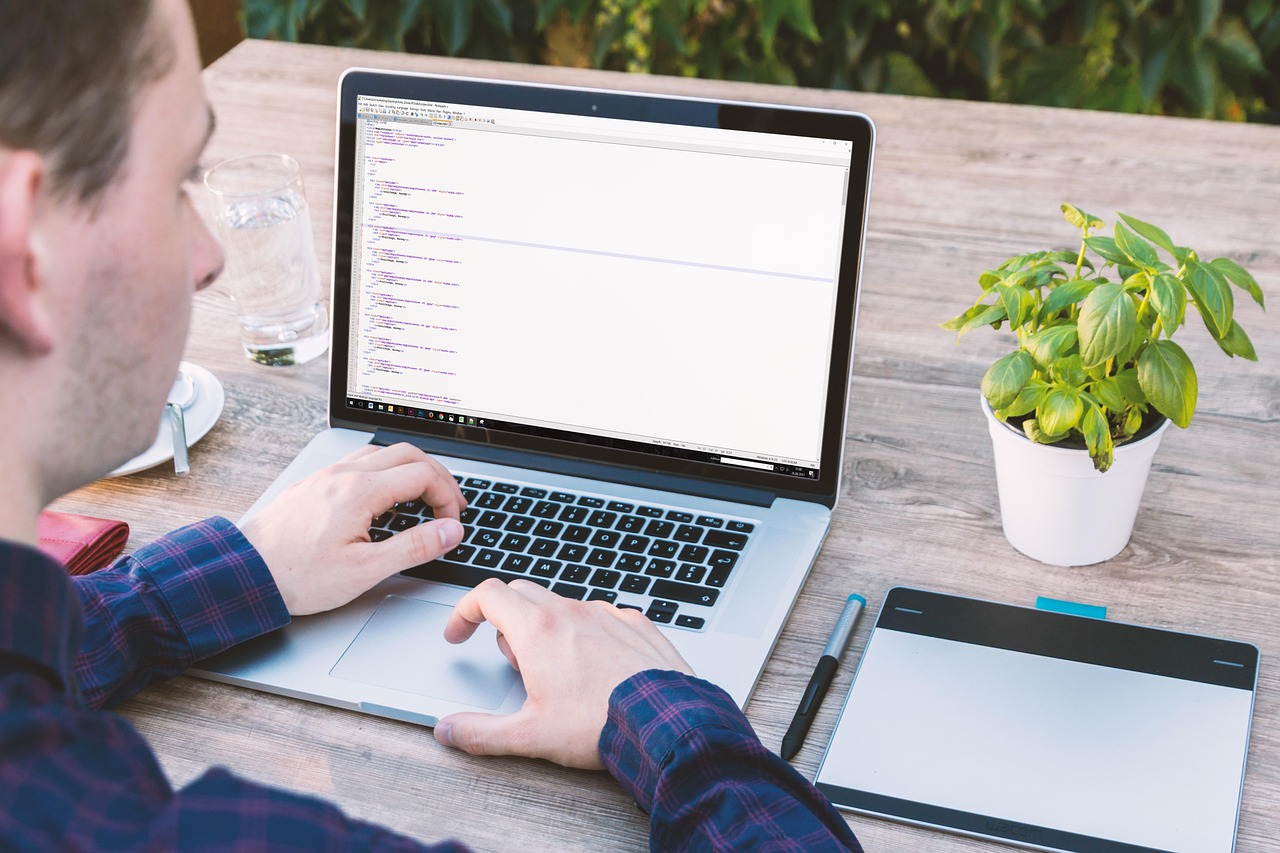 Webdesign und Webentwicklung: Vorteile, Unterschiede und Tipps